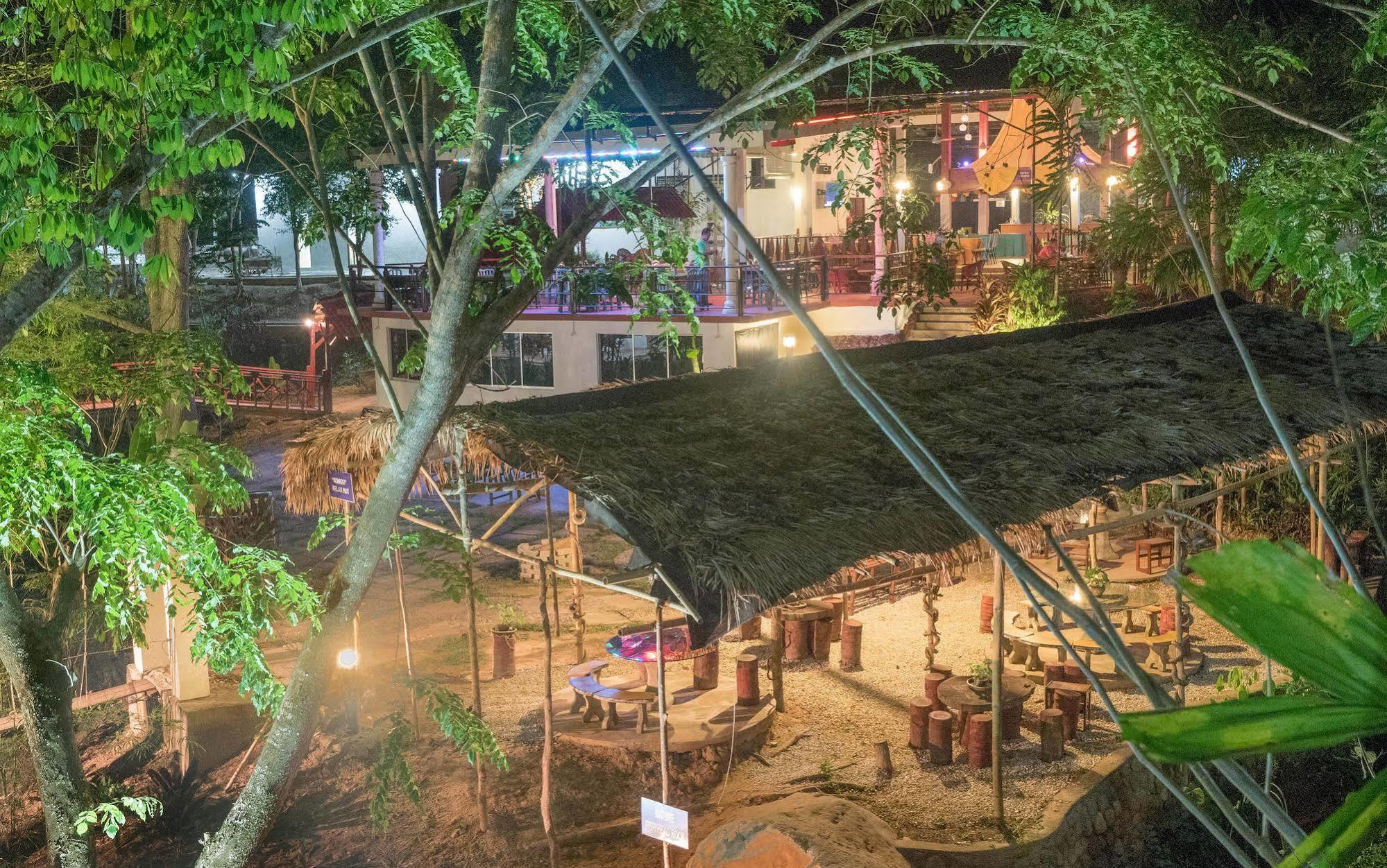 Han Rainforest Resort Kuala Tahan Extérieur photo